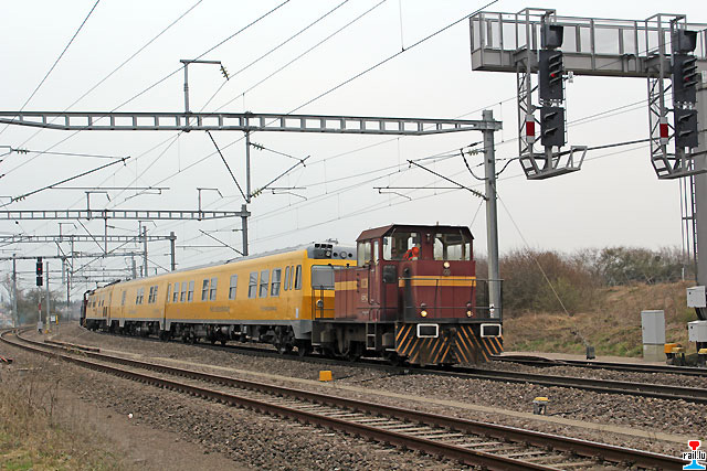 Quoi mettre comme loc avec wagons de mesure? IMG_0277
